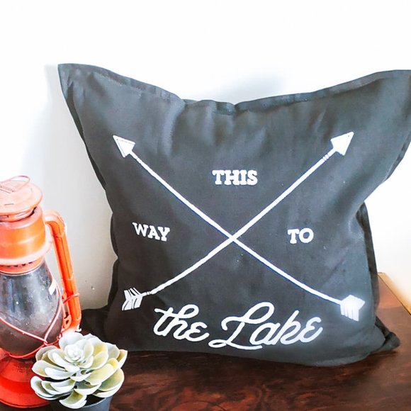 This way to the lake throw pillow cover - Picture 1 of 3